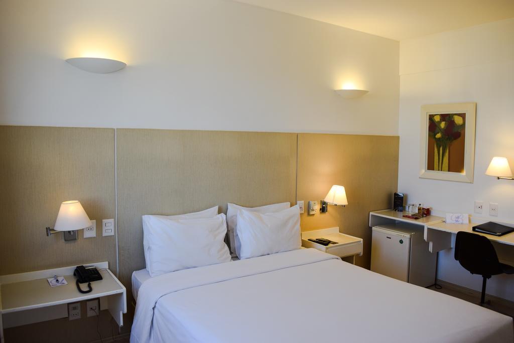 América Bittar Hotel Brasilia Esterno foto